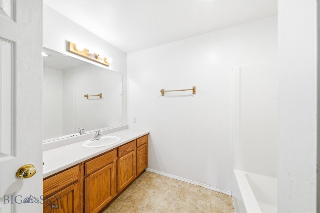 539 N River Rock, Belgrade MT 59714