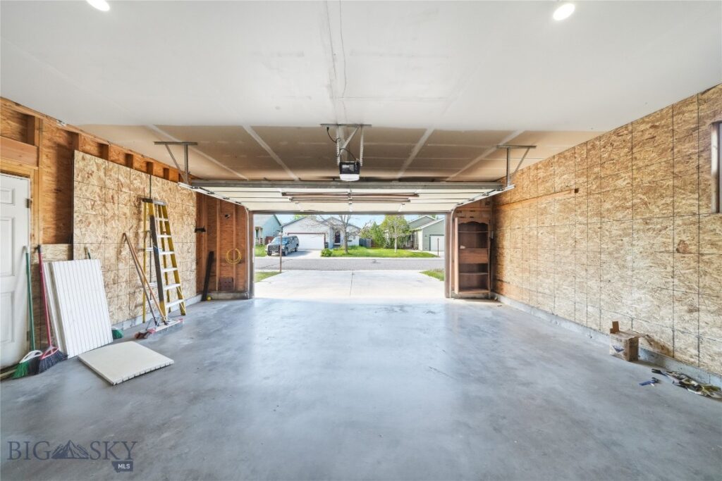539 N River Rock, Belgrade MT 59714
