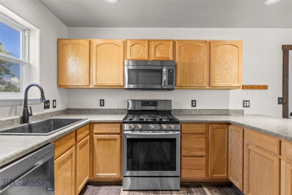 618 N River Rock Drive, Belgrade MT 59714