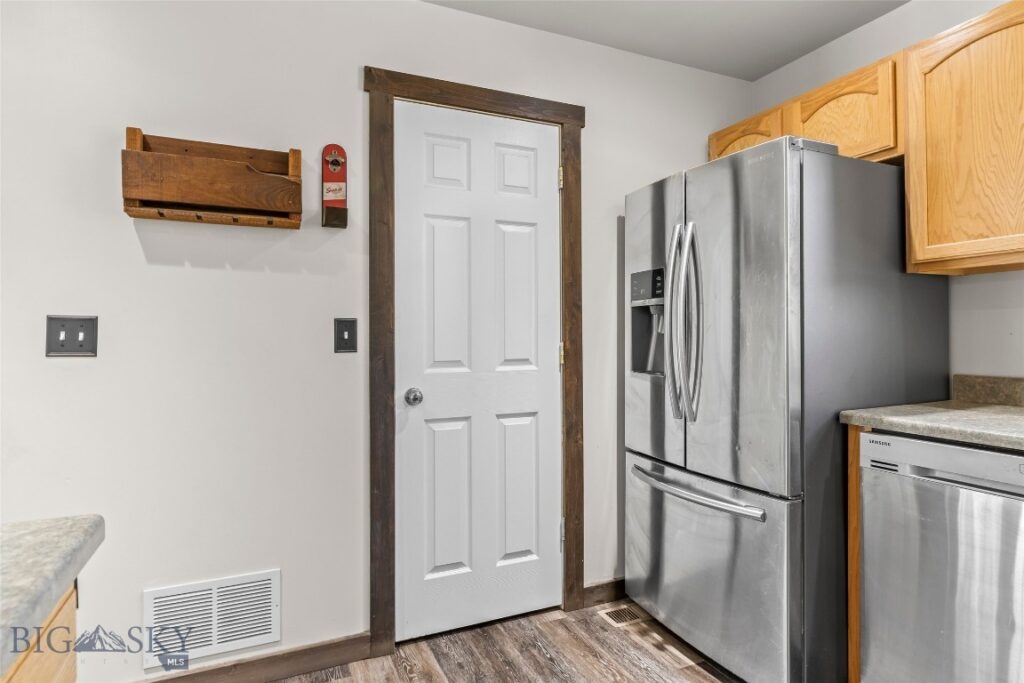618 N River Rock Drive, Belgrade MT 59714