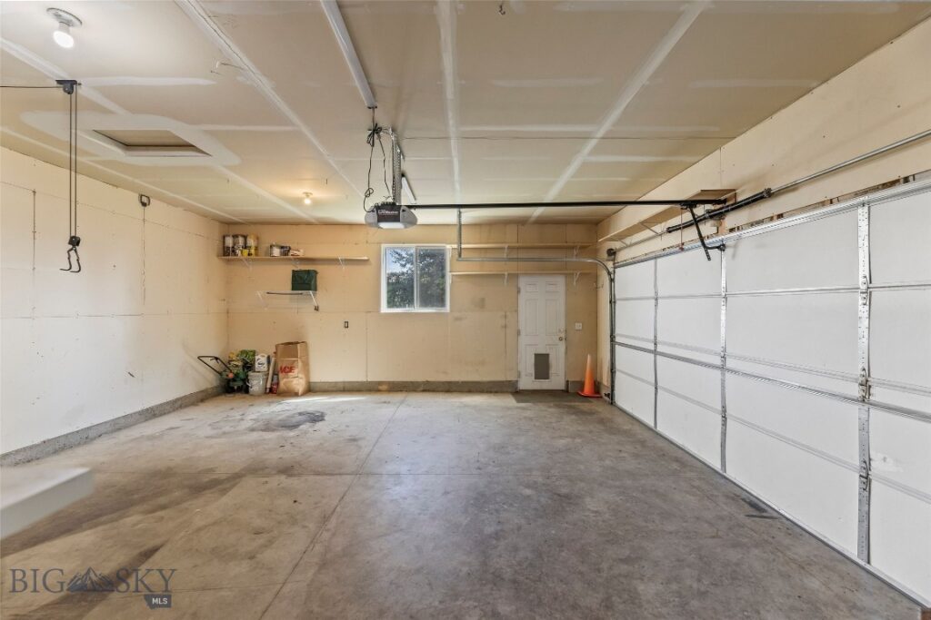 618 N River Rock Drive, Belgrade MT 59714