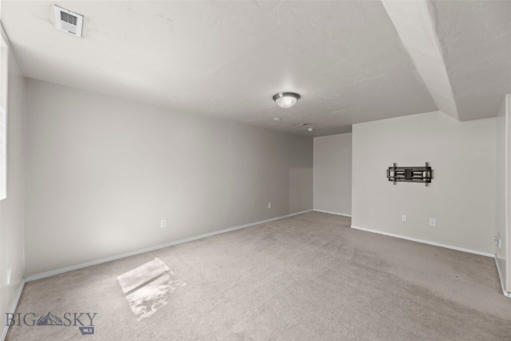 618 N River Rock Drive, Belgrade MT 59714