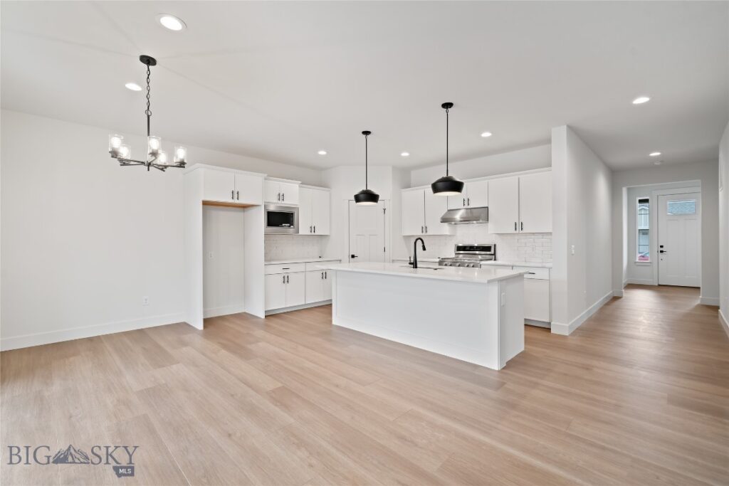 1502 Beeker Lane, Belgrade MT 59714