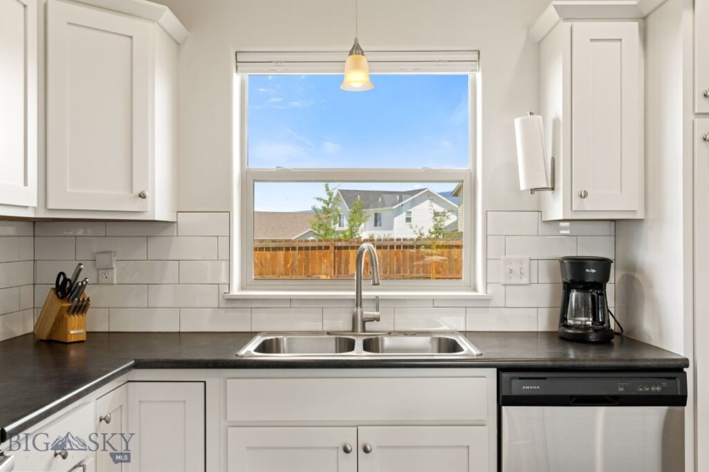 1402 Ingomar Boulevard, Belgrade MT 59714