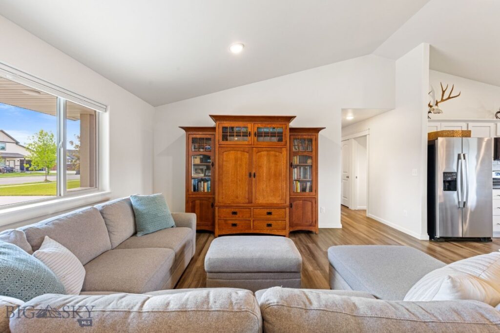 1402 Ingomar Boulevard, Belgrade MT 59714