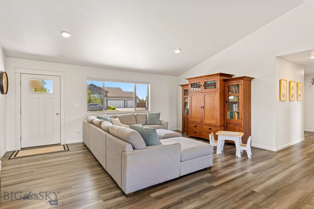 1402 Ingomar Boulevard, Belgrade MT 59714