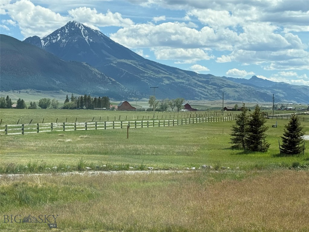 34 Obsidian Road, Livingston MT 59047