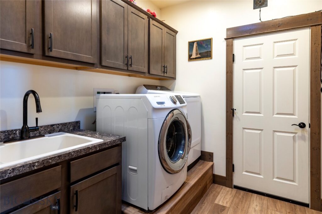 34 Obsidian Road, Livingston MT 59047
