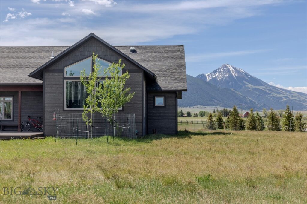 34 Obsidian Road, Livingston MT 59047
