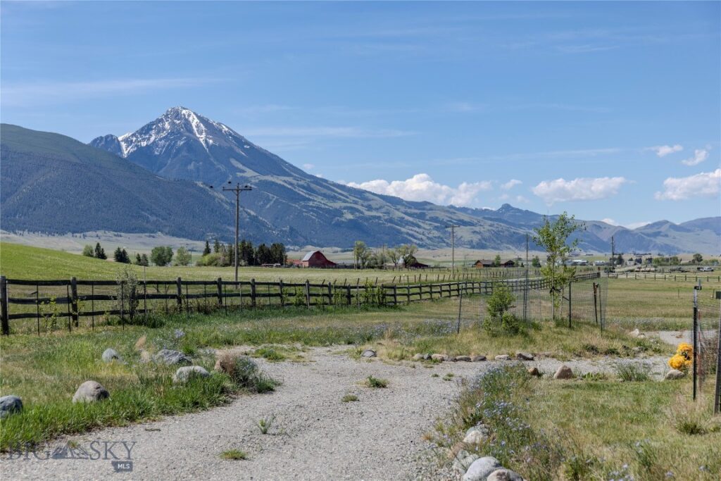 34 Obsidian Road, Livingston MT 59047
