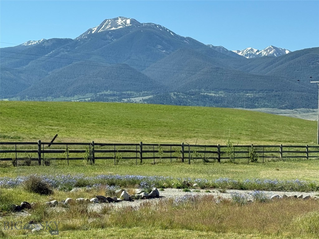 34 Obsidian Road, Livingston MT 59047