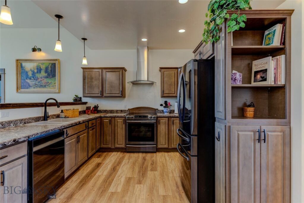 34 Obsidian Road, Livingston MT 59047