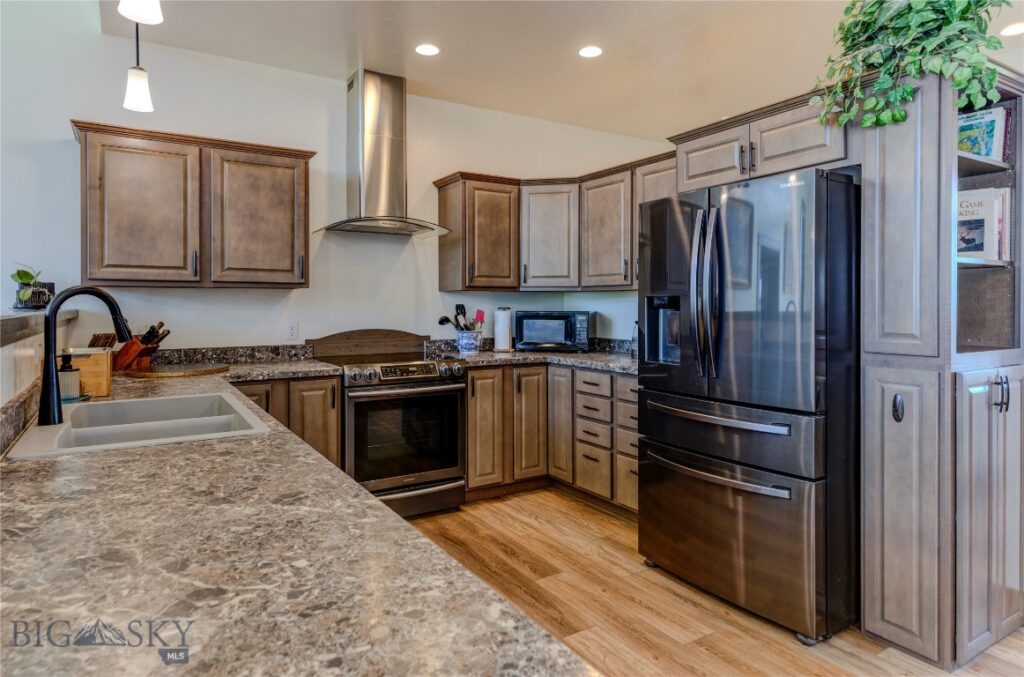 34 Obsidian Road, Livingston MT 59047