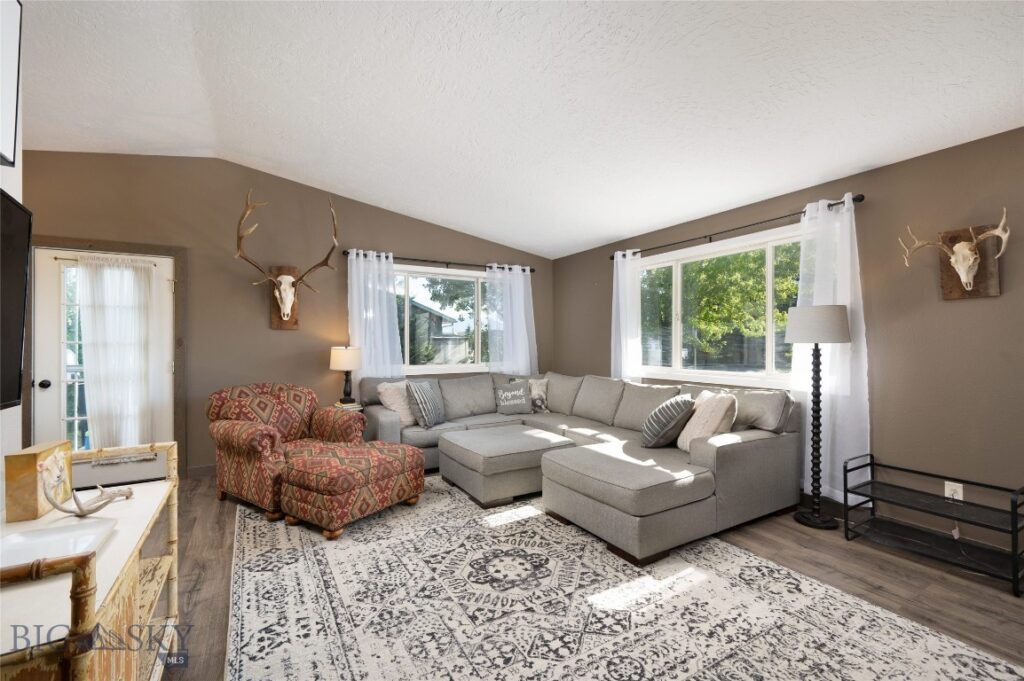 105 N Grogan Street, Belgrade MT 59714