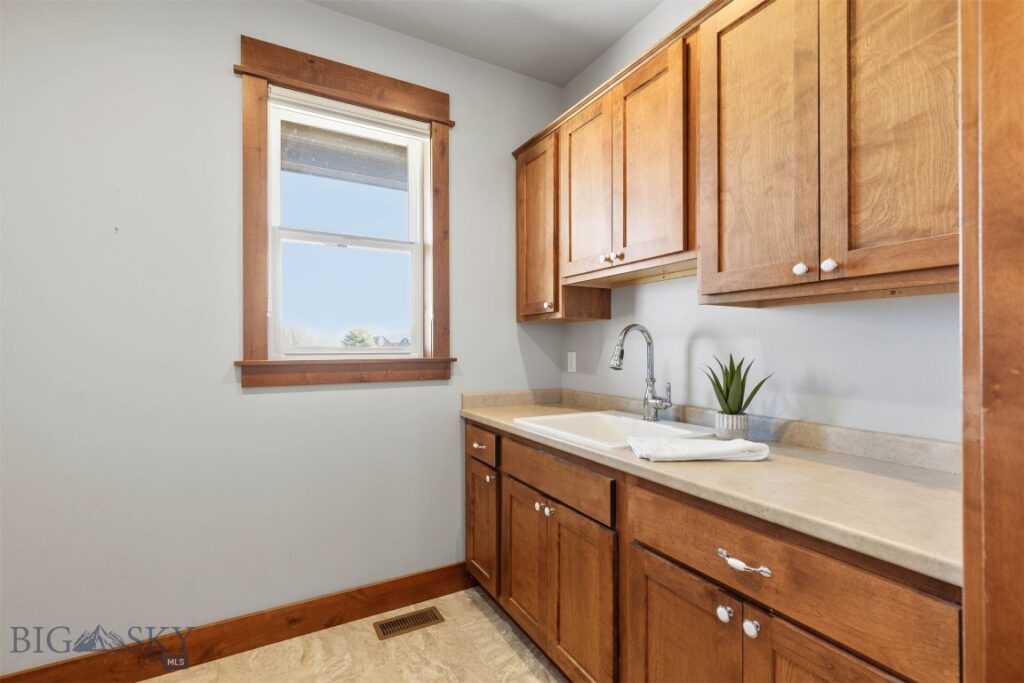 285 Water Fowl Way, Bozeman MT 59718