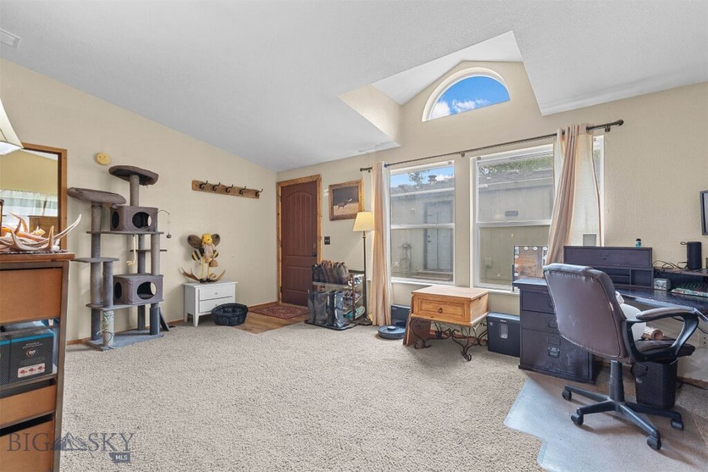 810 Golden West Drive, Belgrade MT 59714