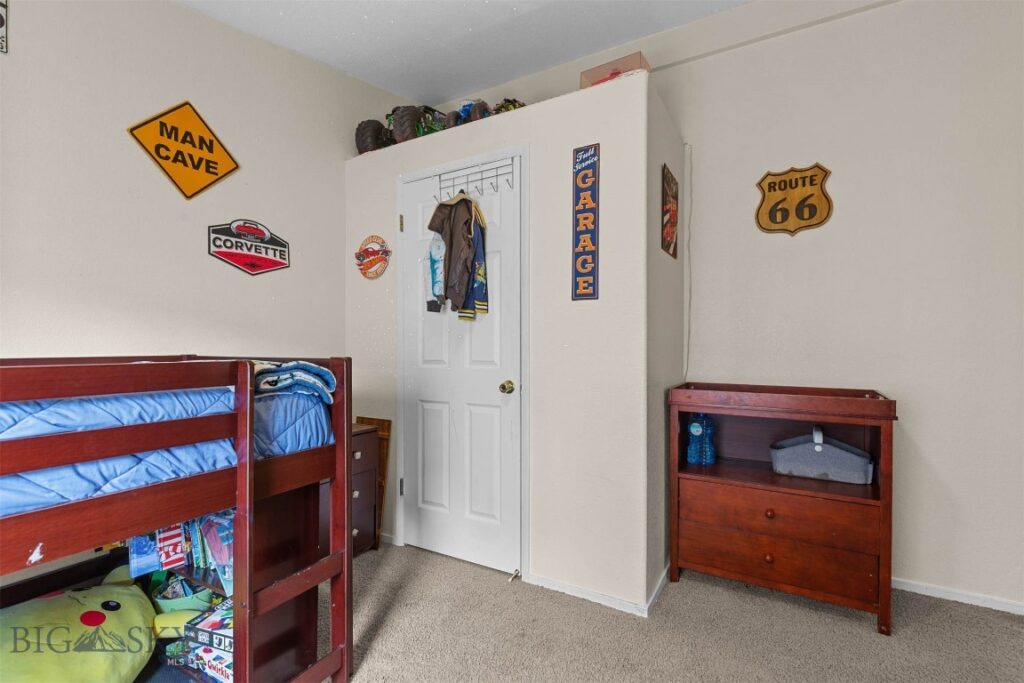 810 Golden West Drive, Belgrade MT 59714