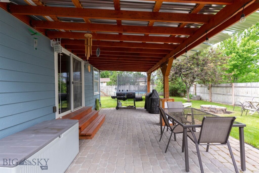810 Golden West Drive, Belgrade MT 59714