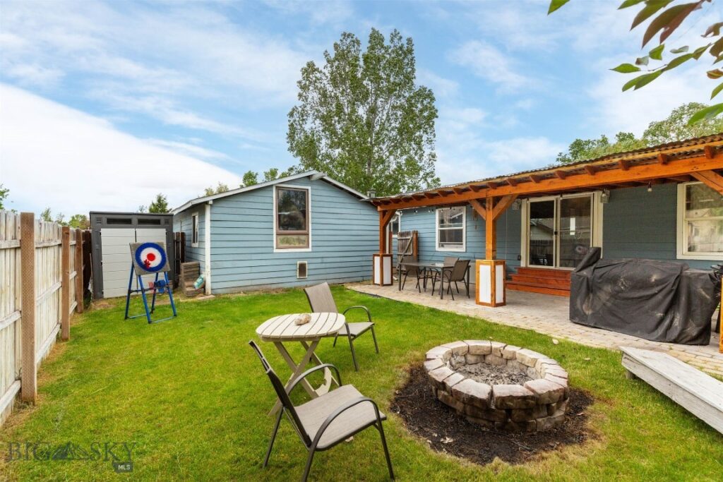 810 Golden West Drive, Belgrade MT 59714