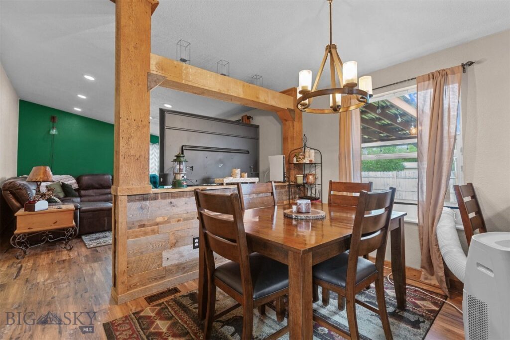 810 Golden West Drive, Belgrade MT 59714