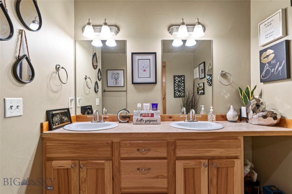 201 E Magnolia Drive, Belgrade MT 59714