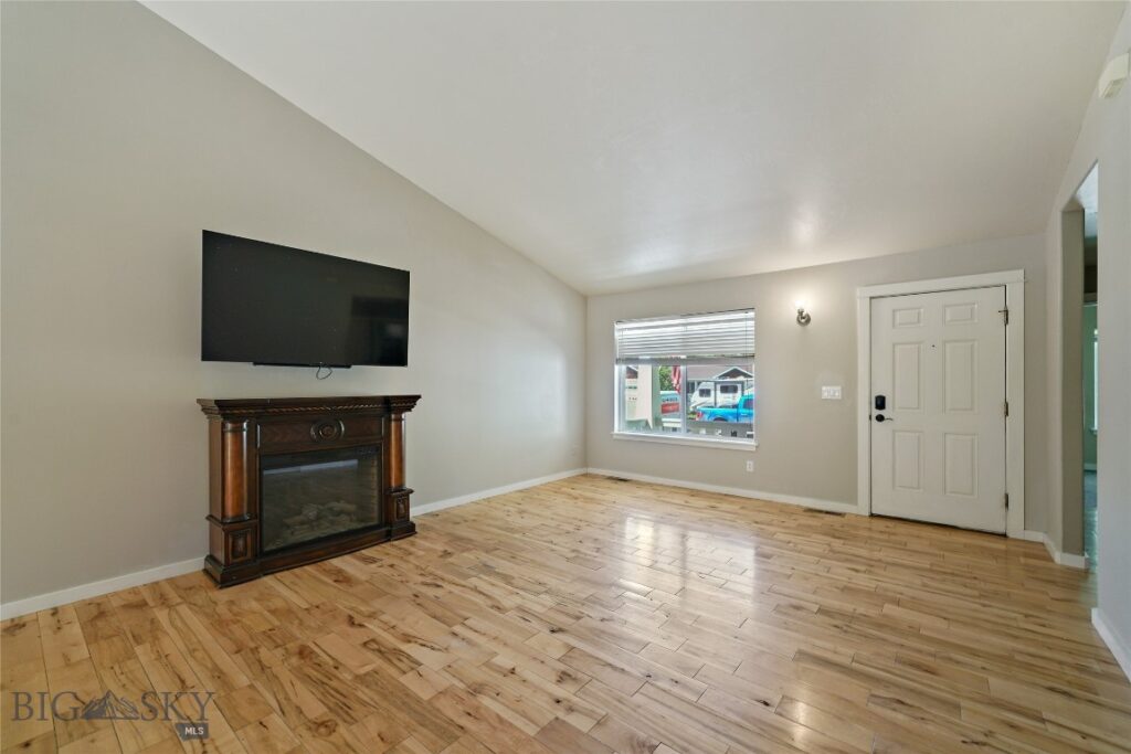 2720 Daisy Drive, Bozeman MT 59718