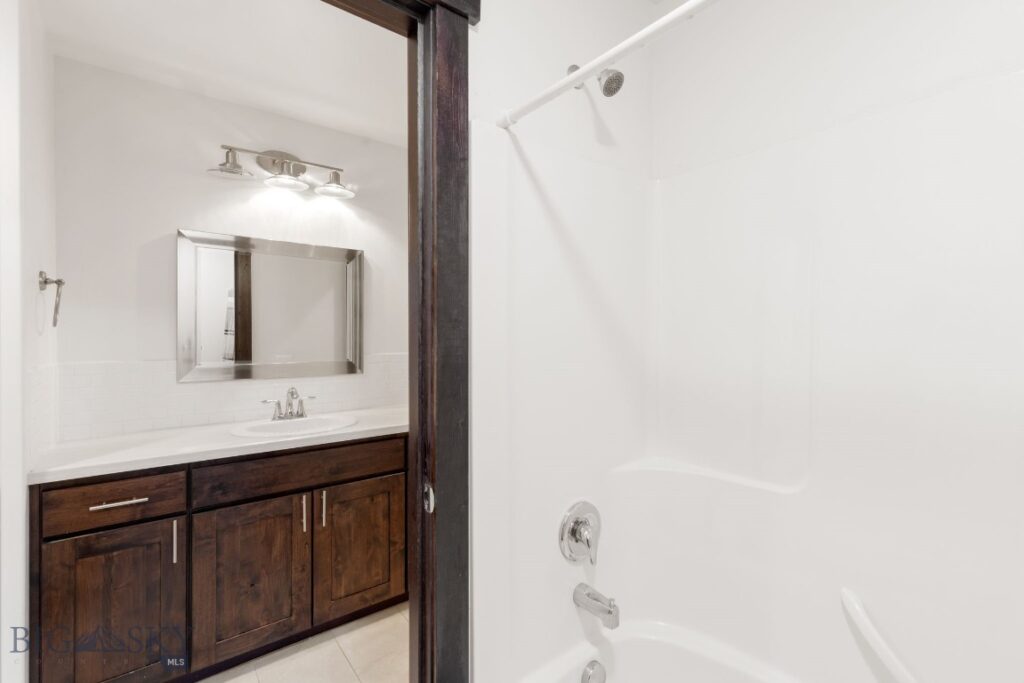 3229 S 26th Avenue, Bozeman MT 59718