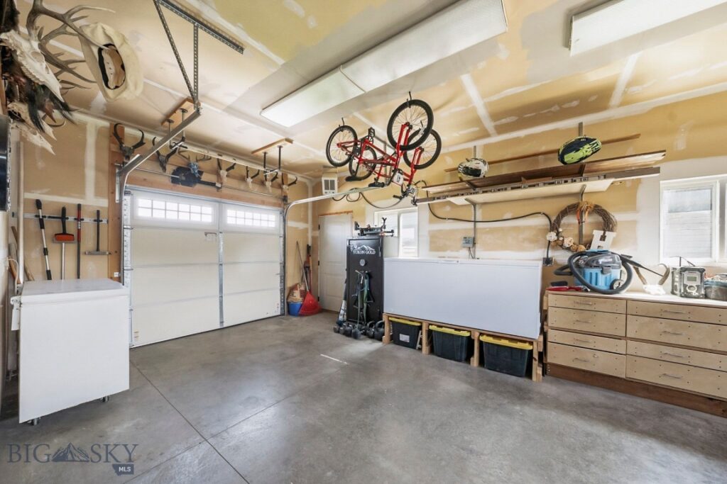 4767 Victory Street, Bozeman MT 59718