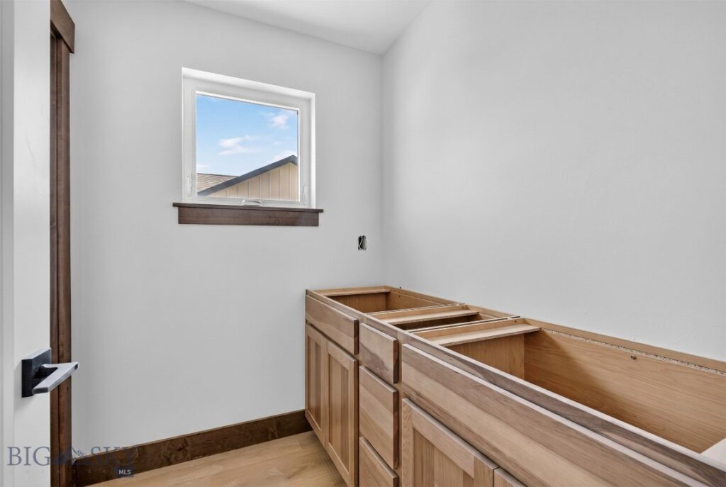 215 Sage Grouse Drive, Bozeman MT 59718