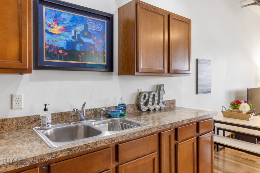 67 Village Drive, Belgrade MT 59714