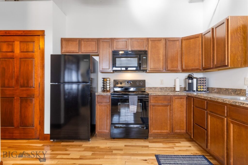67 Village Drive, Belgrade MT 59714