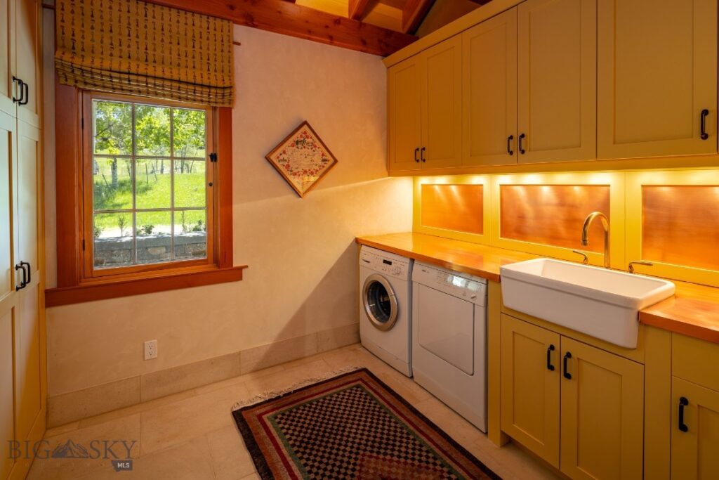2355 Three Bears Road, Bozeman MT 59715