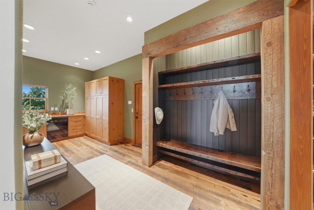 390 Hayrake Lane, Bozeman MT 59715