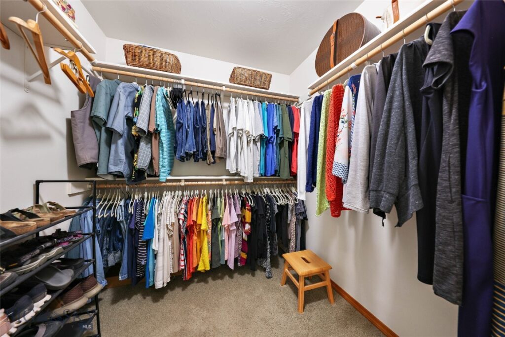 325 Mactavish Lane, Belgrade MT 59714