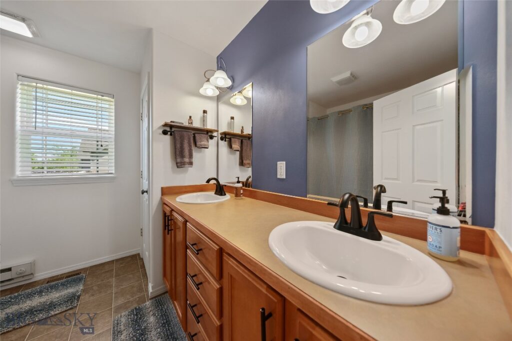325 Mactavish Lane, Belgrade MT 59714