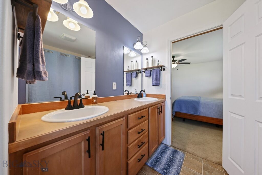 325 Mactavish Lane, Belgrade MT 59714