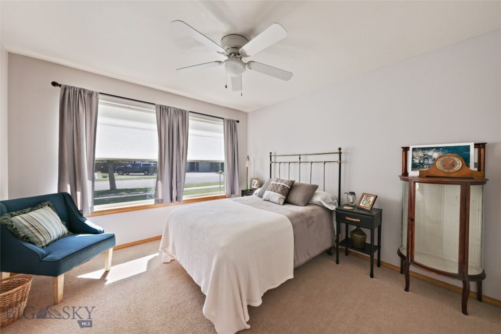 325 Mactavish Lane, Belgrade MT 59714