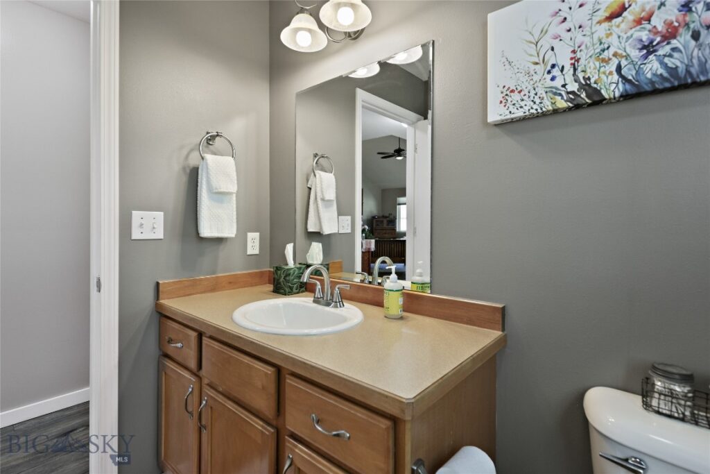 325 Mactavish Lane, Belgrade MT 59714