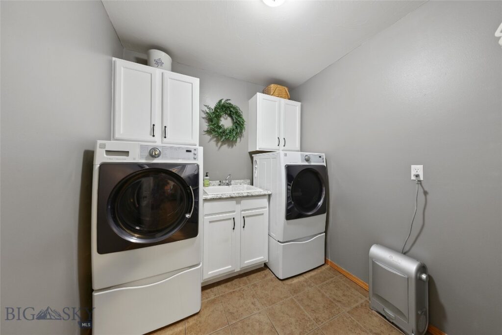 325 Mactavish Lane, Belgrade MT 59714