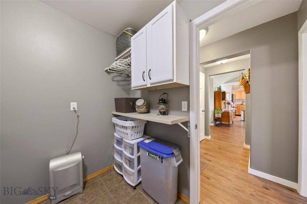 325 Mactavish Lane, Belgrade MT 59714