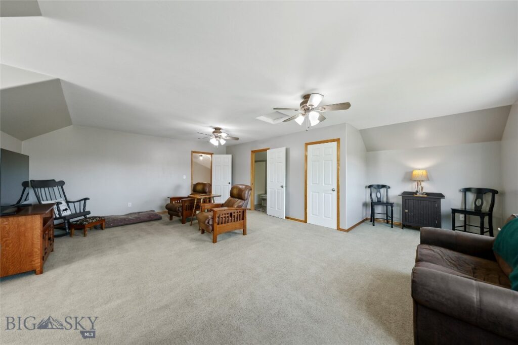 325 Mactavish Lane, Belgrade MT 59714