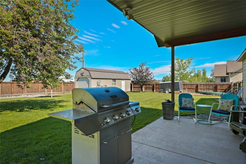 325 Mactavish Lane, Belgrade MT 59714
