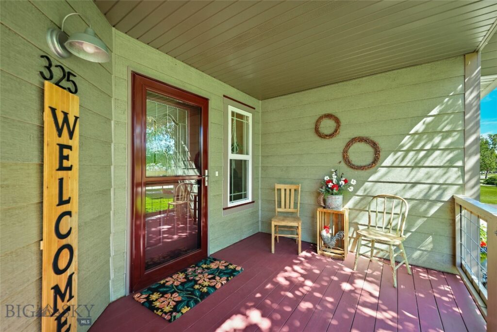 325 Mactavish Lane, Belgrade MT 59714