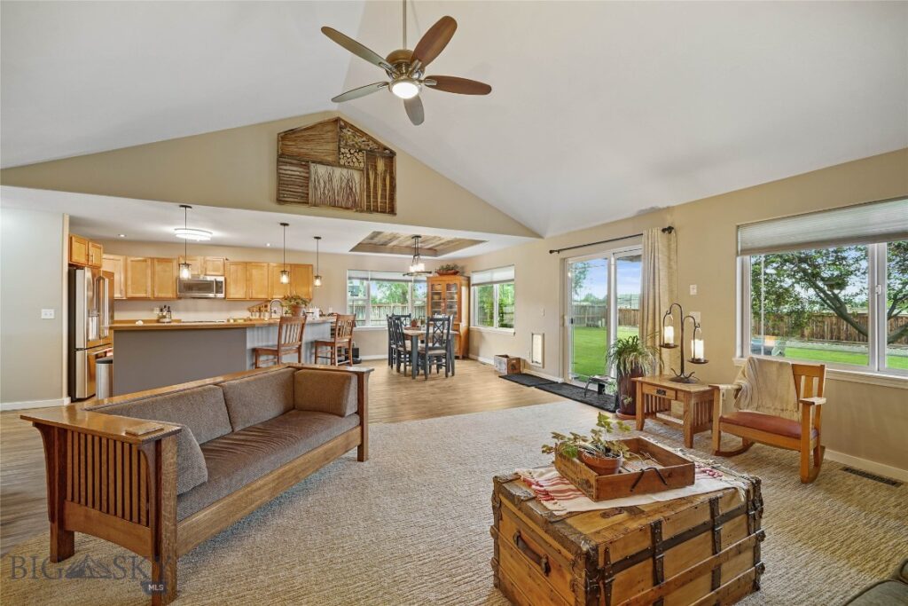 325 Mactavish Lane, Belgrade MT 59714