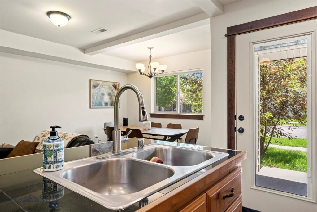 2755 Fen Way, Bozeman MT 59718