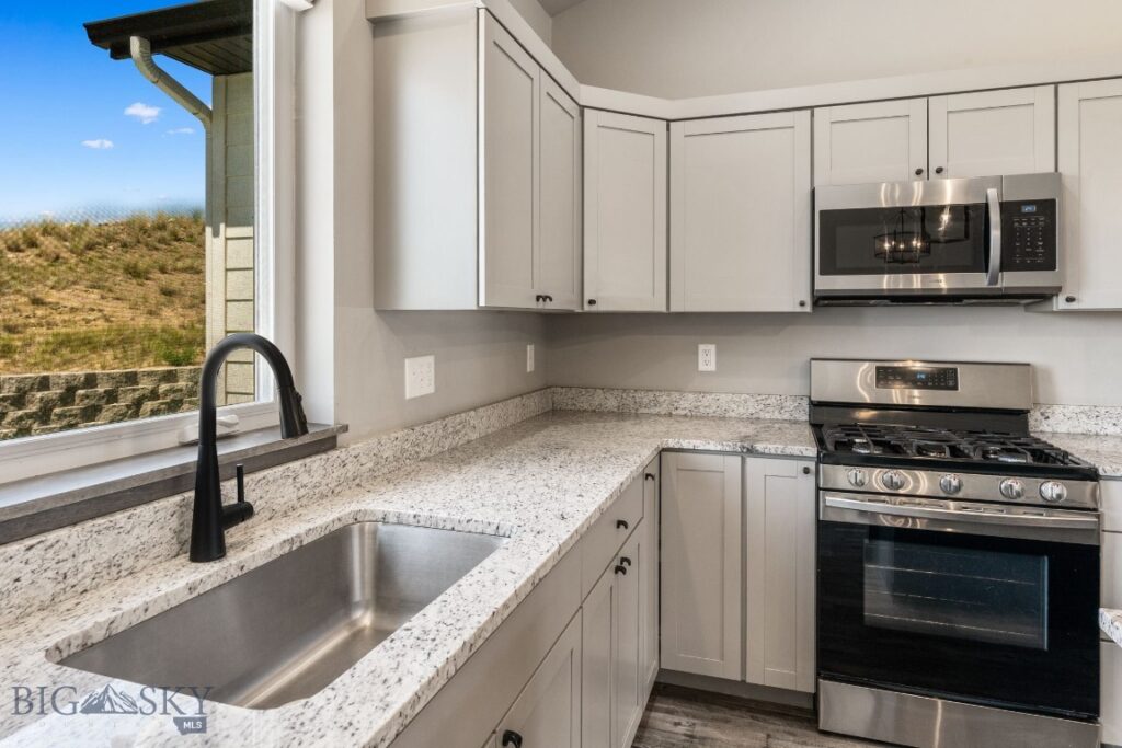 1215 Sweetgrass Lane, Livingston MT 59047