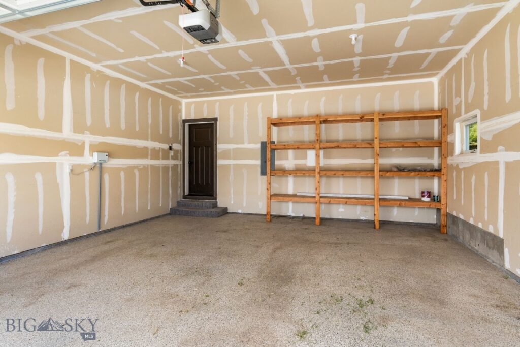 1215 Sweetgrass Lane, Livingston MT 59047