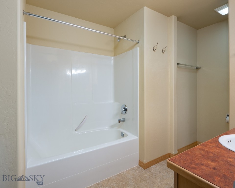 2950 Warbler Way, Bozeman MT 59718