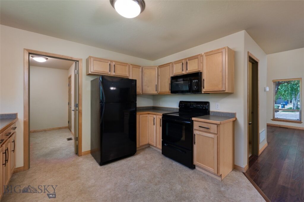 2950 Warbler Way, Bozeman MT 59718