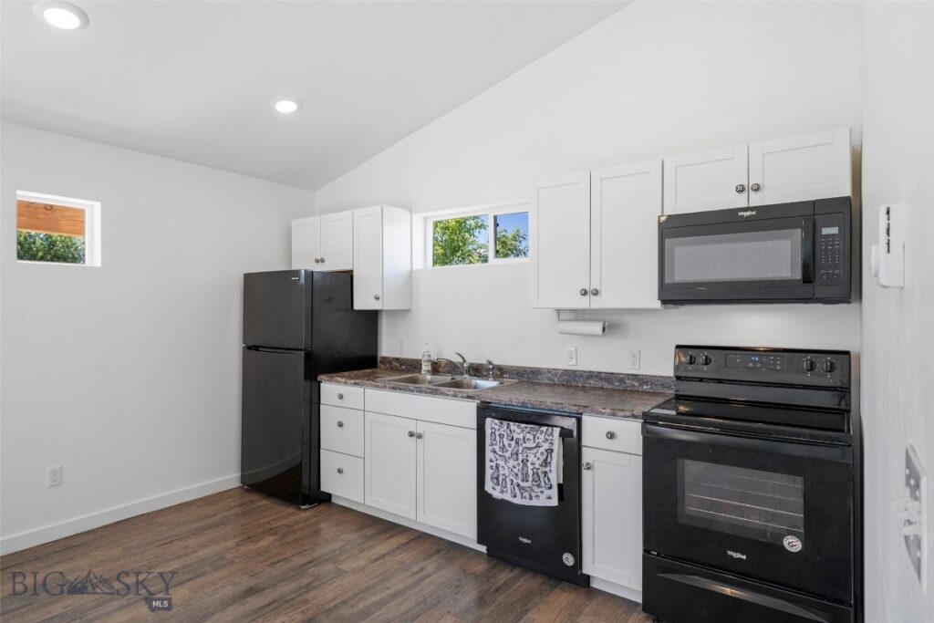 412 Brookline, Livingston MT 59047